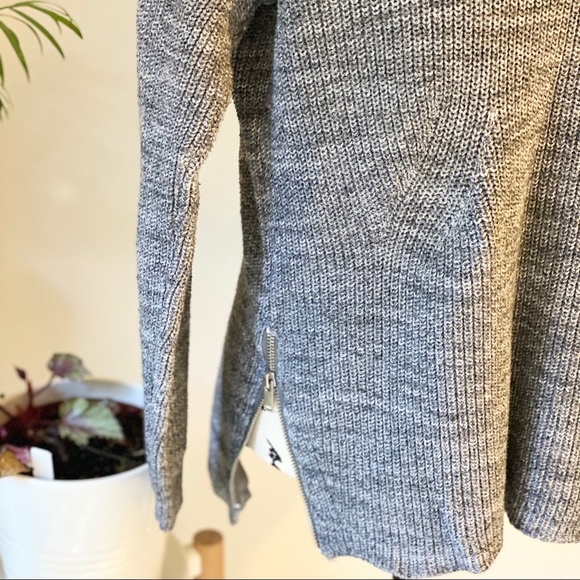 H&M | Side Slit Sweater - Picture 2 of 7